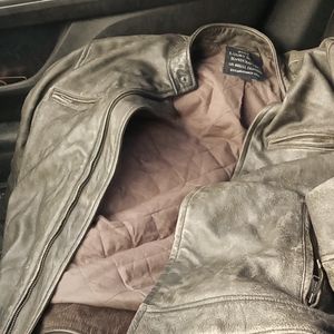 Mint Condition Lucky Brand Leather Jacket. Sz Large. Only wore a handful of time